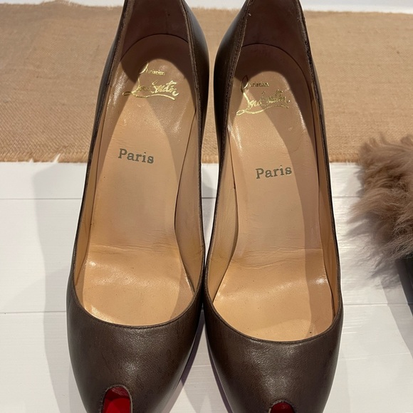 Christian Louboutin mini peep toe platform Taupe heels - Picture 2 of 5